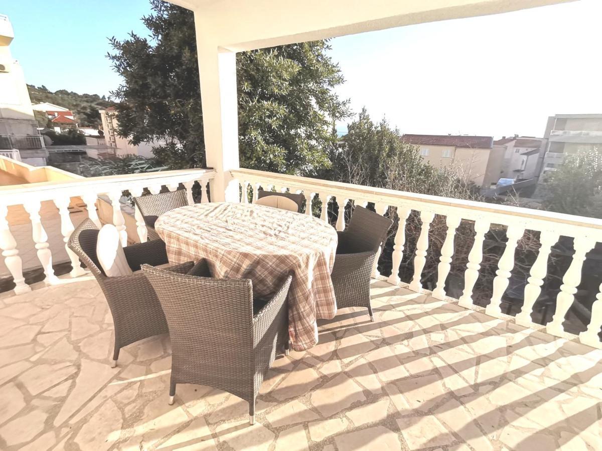 Apt White Idyll, 3 Bedrooms, 3 Bathrooms, Terrace Apt 프로마이나 외부 사진