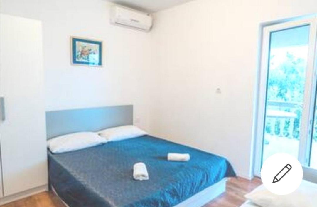 Apt White Idyll, 3 Bedrooms, 3 Bathrooms, Terrace Apt 프로마이나 외부 사진