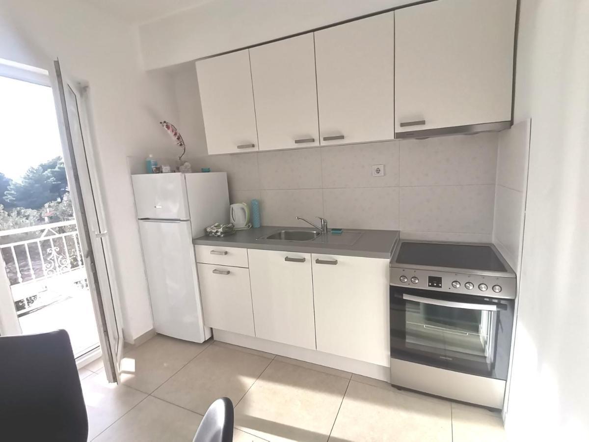 Apt White Idyll, 3 Bedrooms, 3 Bathrooms, Terrace Apt 프로마이나 외부 사진
