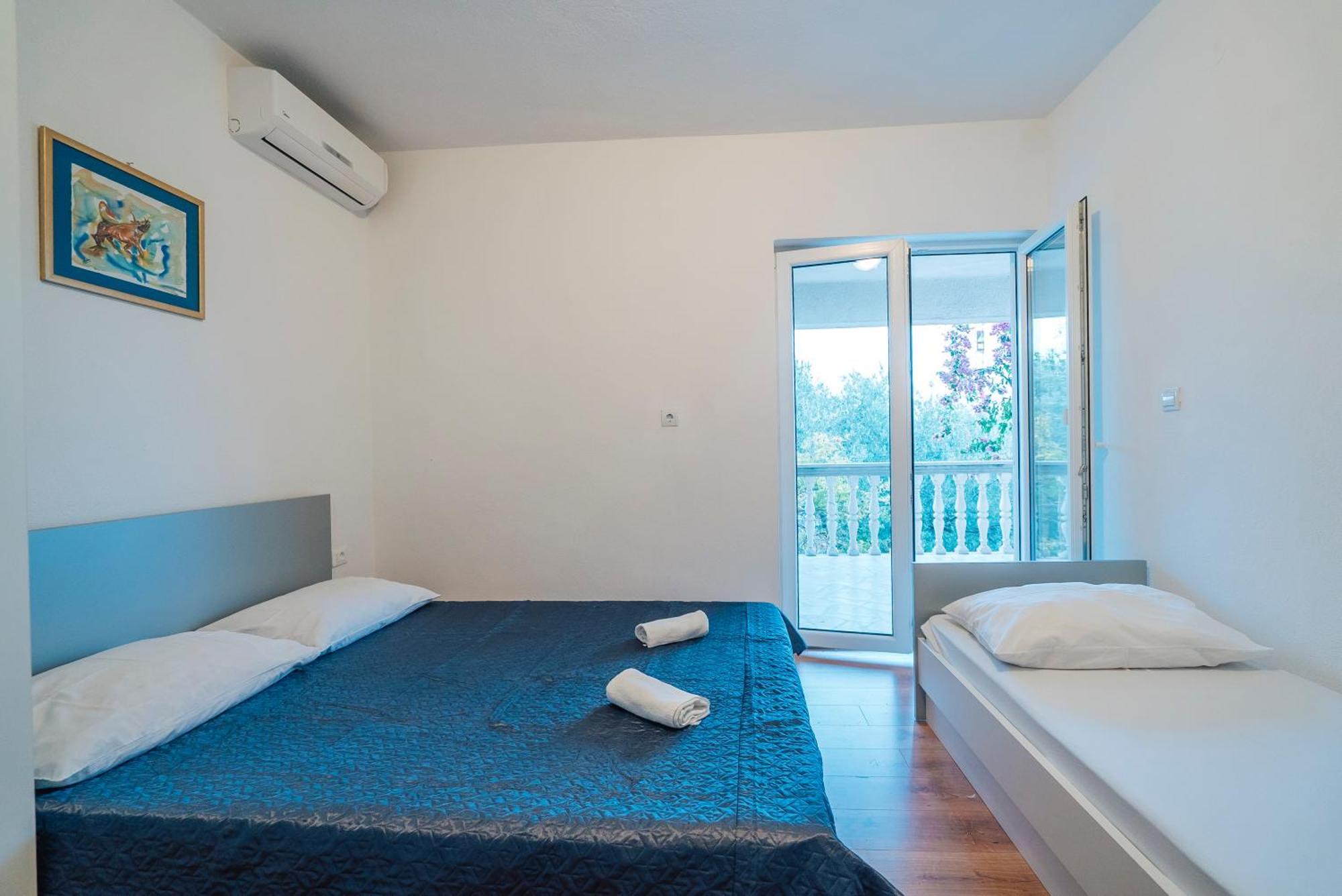 Apt White Idyll, 3 Bedrooms, 3 Bathrooms, Terrace Apt 프로마이나 외부 사진